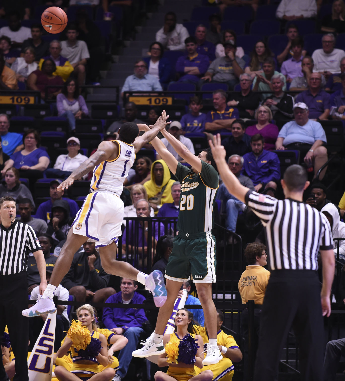 lsumensbasketball.110718 HS 1159.JPG
